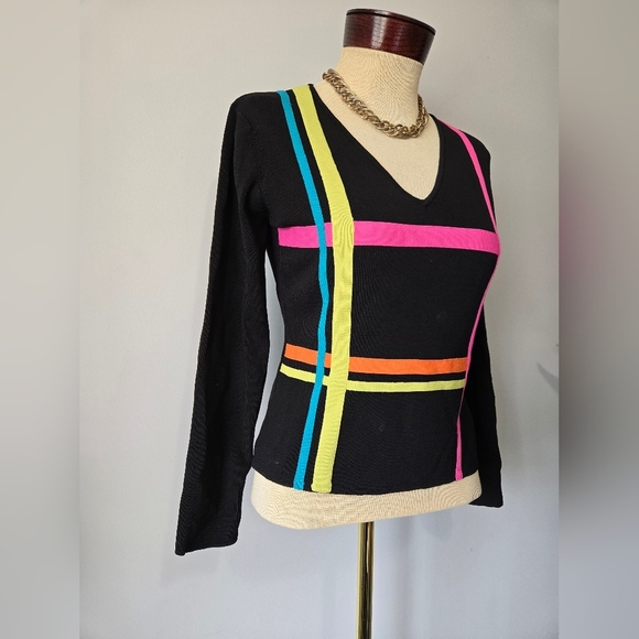 MINKAS Black Micro Rib Neon Striped V Neck Top. Size Medium - Picture 2 of 10
